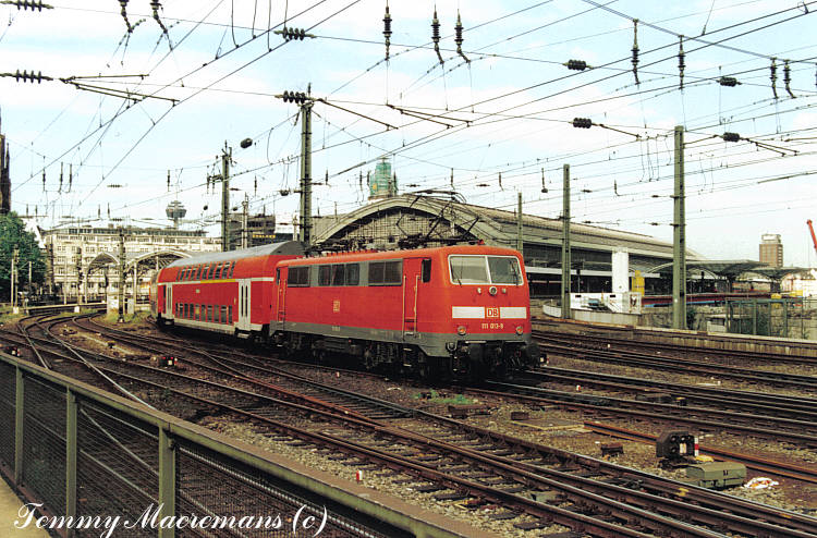 DB 111 013-8.jpg