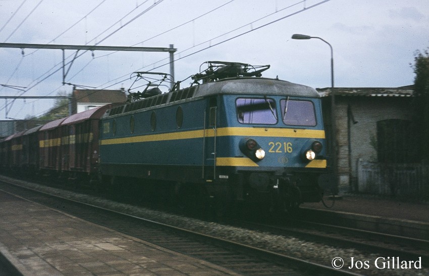 04.2216 bl. NMBS Colis-Jeuk. 04-05-82.jpg