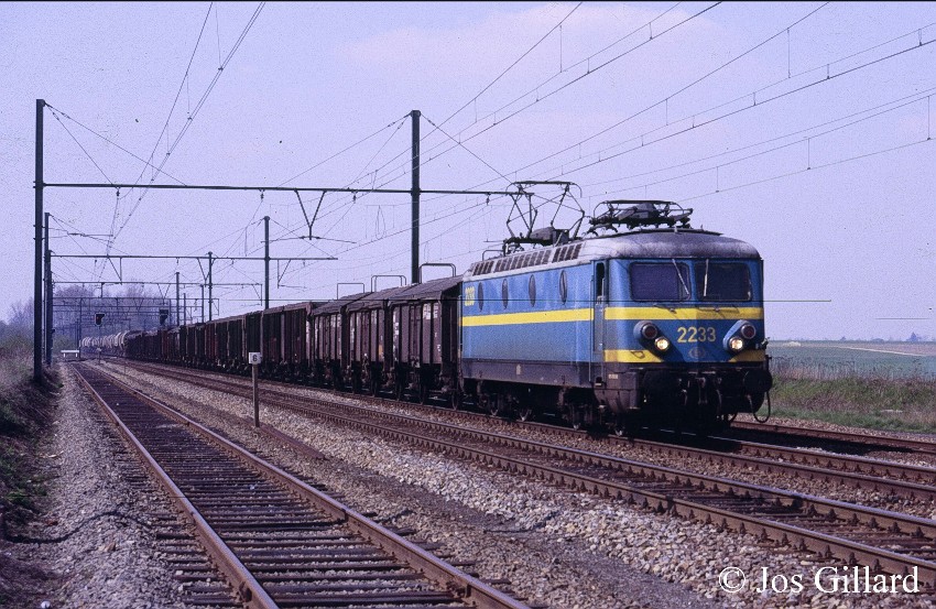 05.2233 .bl . Goederen-Ezemaal.1.jpg