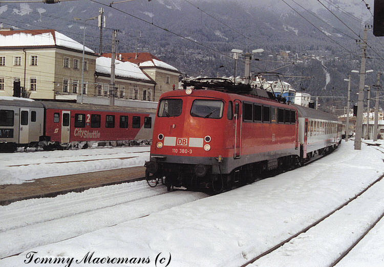 TRESKI bij aankomst in Innsbruck op 10 februari 2006.jpg