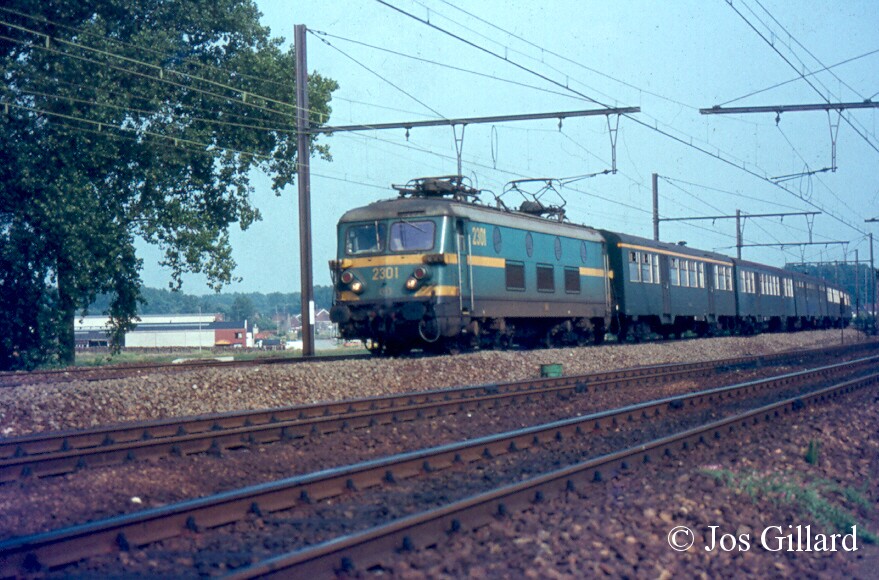 05-2301-Denderleuw-18-7-83.jpg