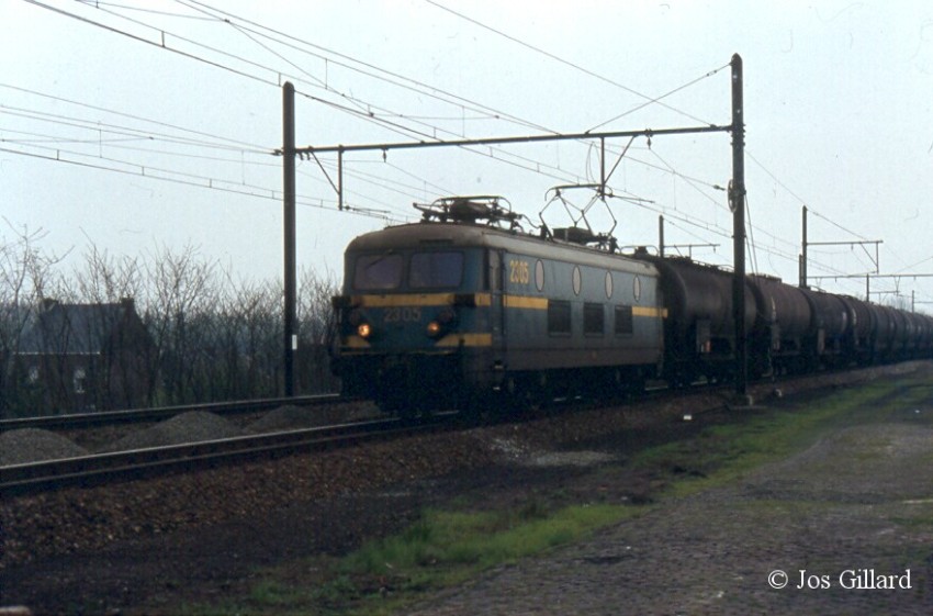 02-2305-Weerde.11-5-85.jpg