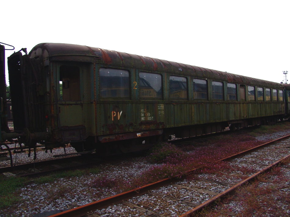 80 88 98-20 000-7.JPG