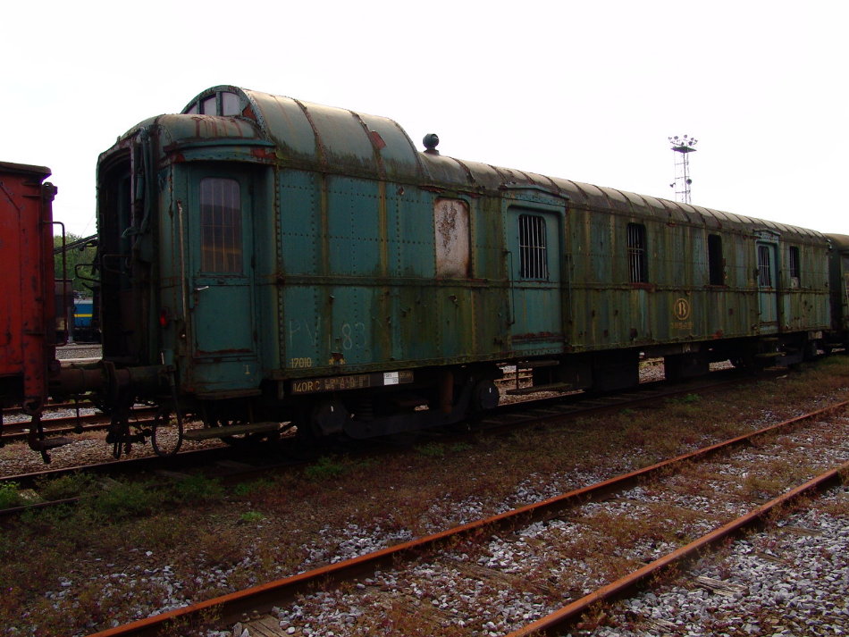 17010 Pw Ds 18m (51 88 95-40 910-1) (14013).JPG