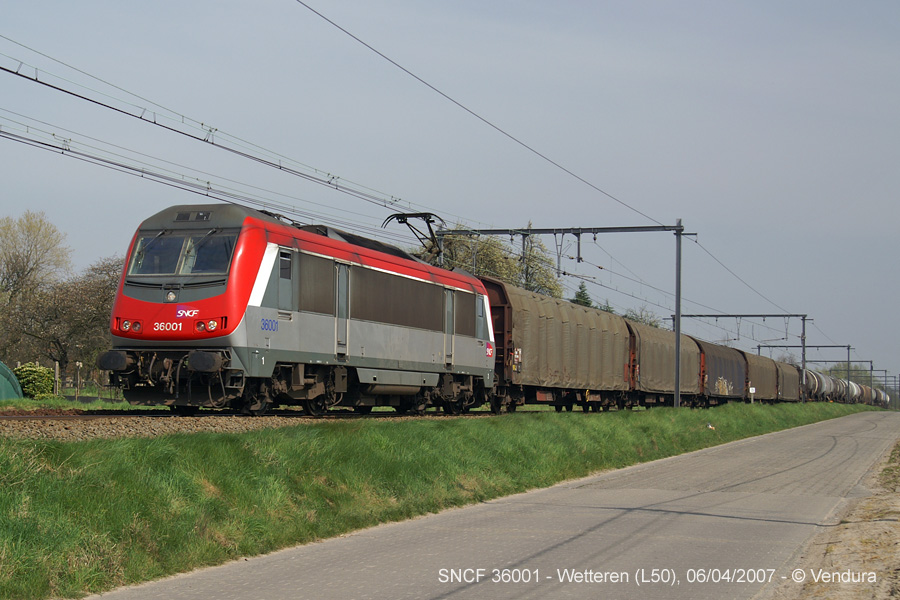 36001 070406 L50.jpg
