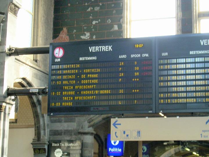 eerste infobord te gent st pieters rond 18u