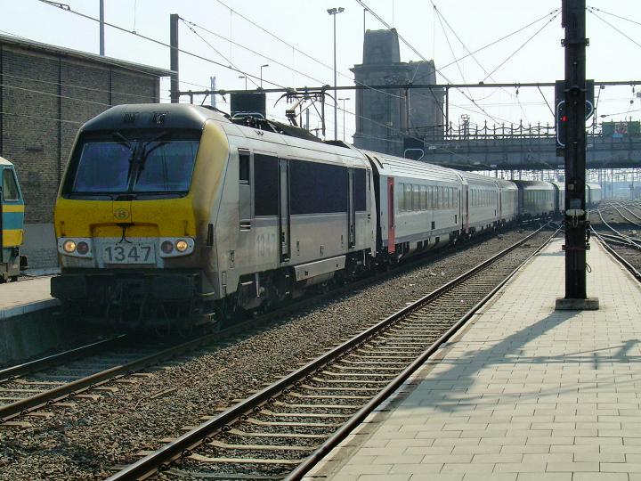 IC-A trein uit eupen komt binnen gerold.<br />deze vertrok met een vertraging van 8min en reed als extra trein brussel leuven