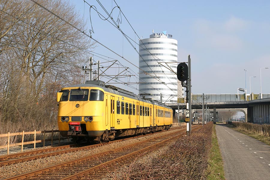 CityPendel 2022 als trein 13342 bij Zoetermeer Driemanspolder op 18 maart 2006