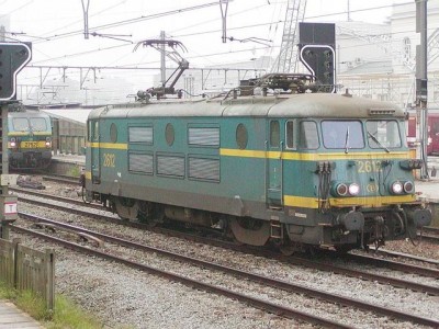 2612_Flv_10-05-2002.jpg (89.95 KiB) 4401 keer bekeken 2612_Flv_10-05-2002.jpg