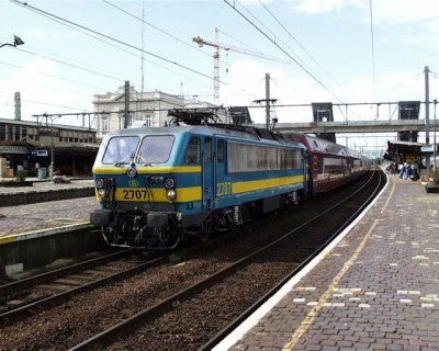 2707.jpg (79.71 KiB) 5162 keer bekeken 2707.jpg