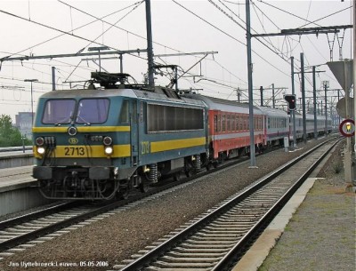 2712.jpg (87.96 KiB) 5148 keer bekeken 2712.jpg