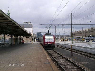 Ook de CFL 4017 was op weg naar België, als RE naar Athus.