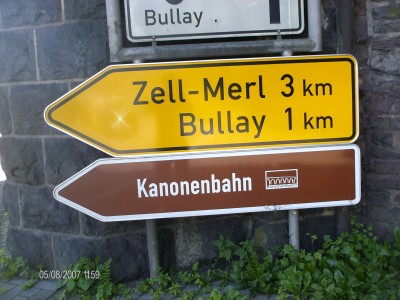 Blijkbaar zijn ze hier de oorlog nog niet vergeten! :-p