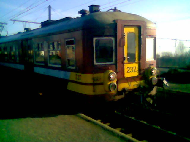 AM62 237 te Vilvoorde ergens in April 2008..
