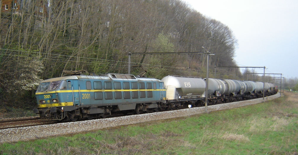 2001.jpg