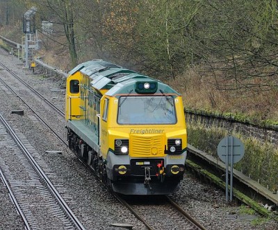 579px-Freightliner_class_70_number_70001_leaves_Claycross_Tunnel.jpg