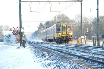 AM 196 onderweg met een L trein naar Brugge . 16/01/2013