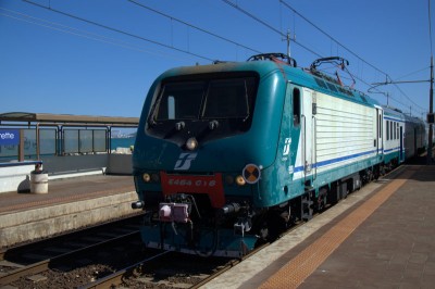 464 016 met IR Ancona-Marittima naar Orte