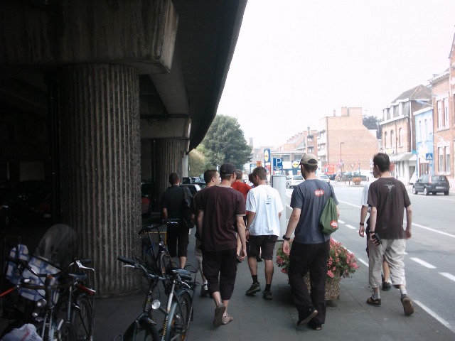 Steven is duidelijk fan van Studio Brussel! :-p