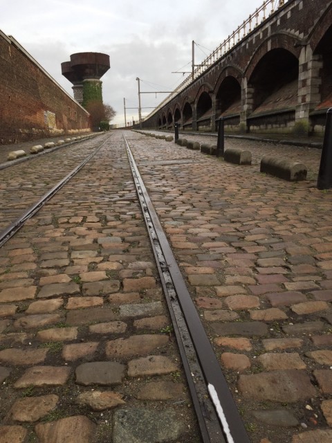 oude tramsporen naar het voormalige goederenstation Zurenborg