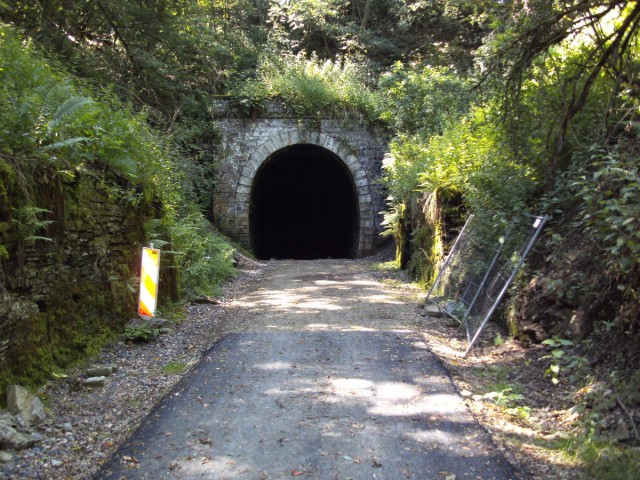 Lengeler afgesloten tunnel onder de grens