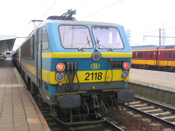 hle2118k.jpg