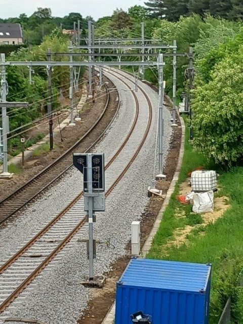 20240513_141746.jpg (136.39 KiB) 21986 keer bekeken 1 spoor vernieuwd, foto genomen vanaf ringweg richting ow 49