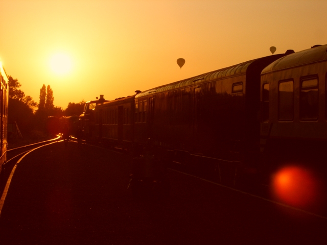 Om 18.20u, bijna 12 uur na zijn vertrek, rijdt de 8040 zijn thuisbasis Maldegem terug binnen...